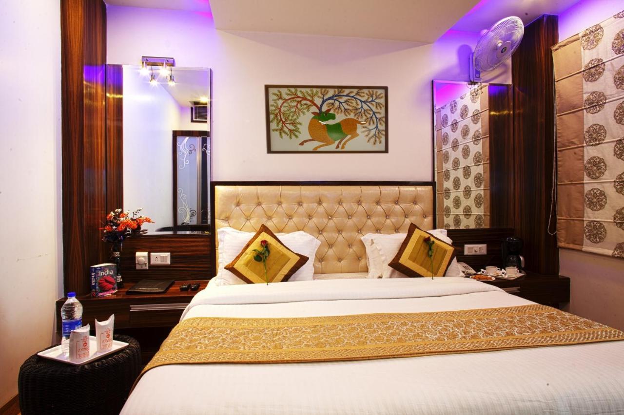 Hotel Delhi 55 -City Center Ню Делхи Стая снимка