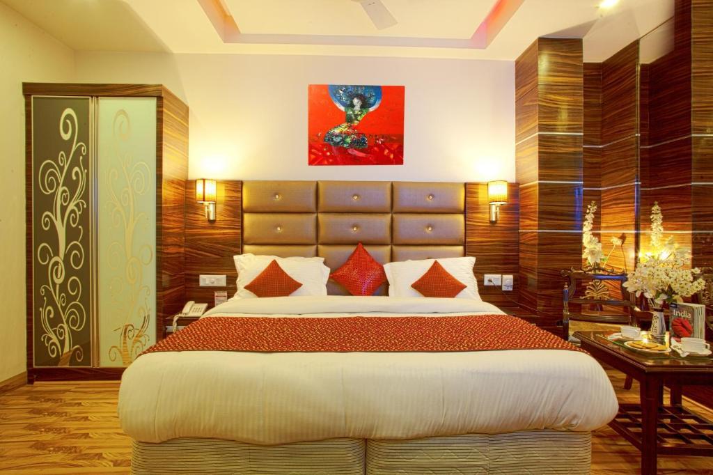 Hotel Delhi 55 -City Center Ню Делхи Екстериор снимка