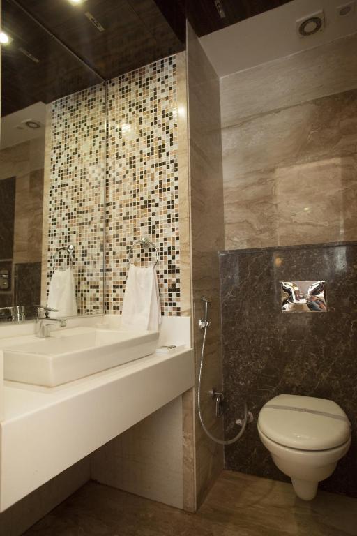 Hotel Delhi 55 -City Center Ню Делхи Екстериор снимка